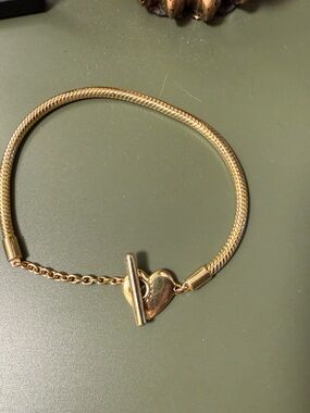 Gold Toggle Heart Bracelet